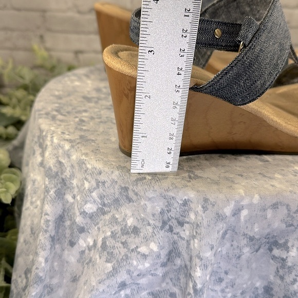 Dr. Scholl’s “Byron” Blue Denim Open Toe H-Band Wedge Sandals WMS 7.5M💙EUC - Picture 8 of 10
